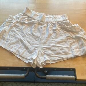 H&M High Waist White Shorts